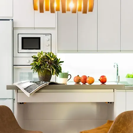 Genteel Mano De Hierro Apartment